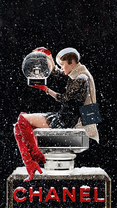 chanel snow globe